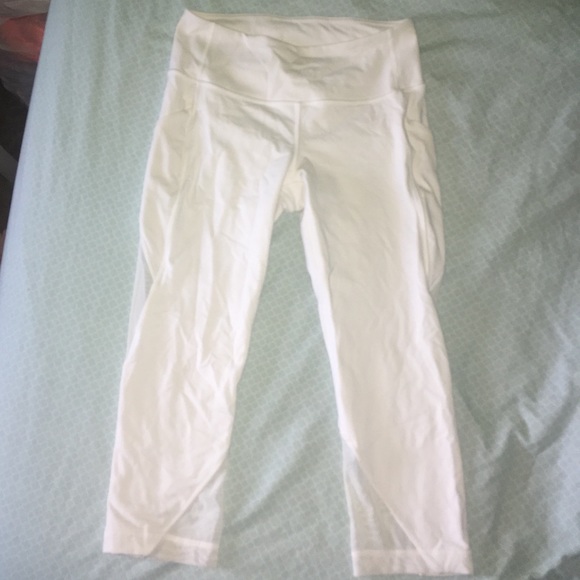 Lululemon Crop Leggings - Picture 5 of 5